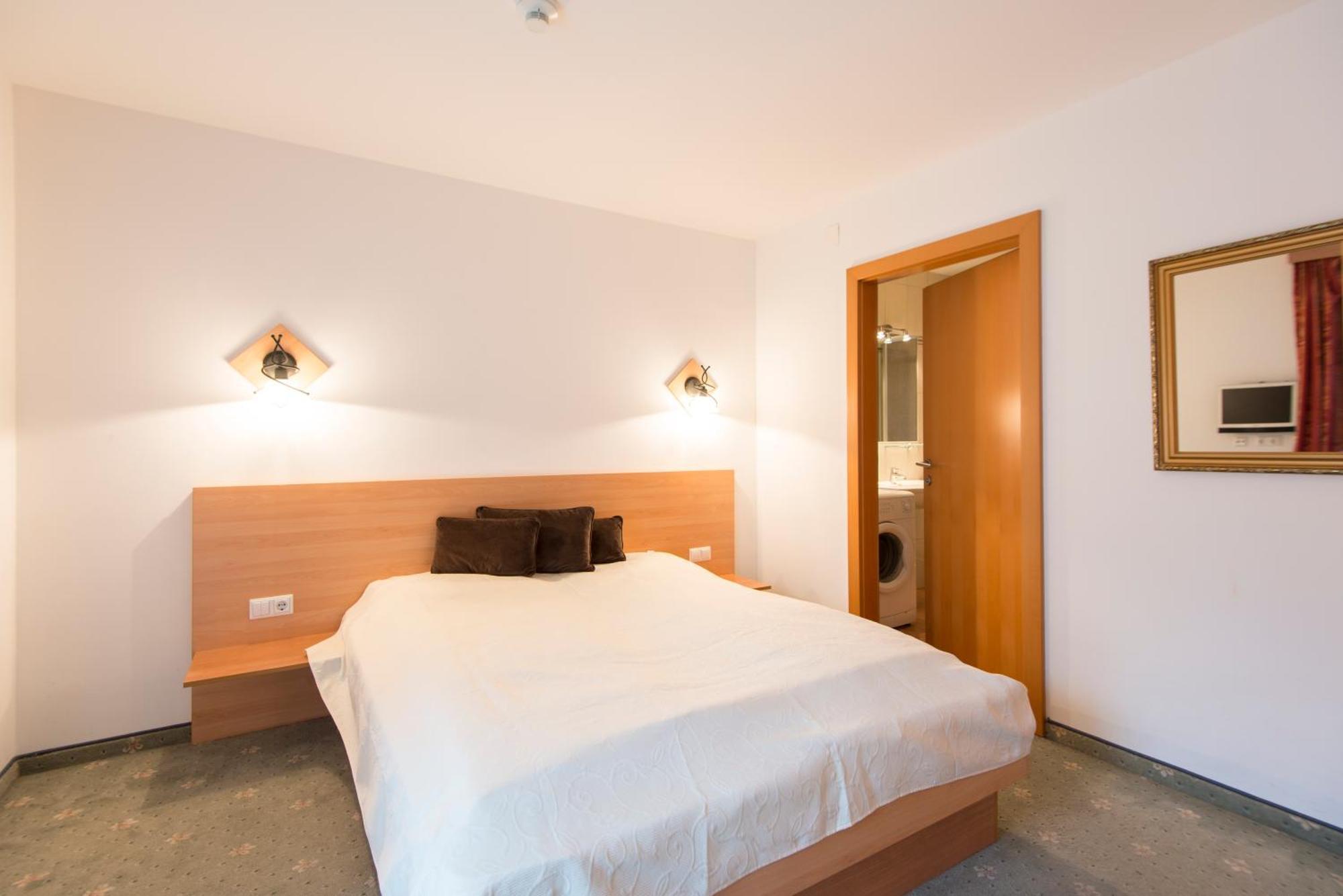 Panorama Spa Lodges Das.Schiller Bad Gastein Buitenkant foto