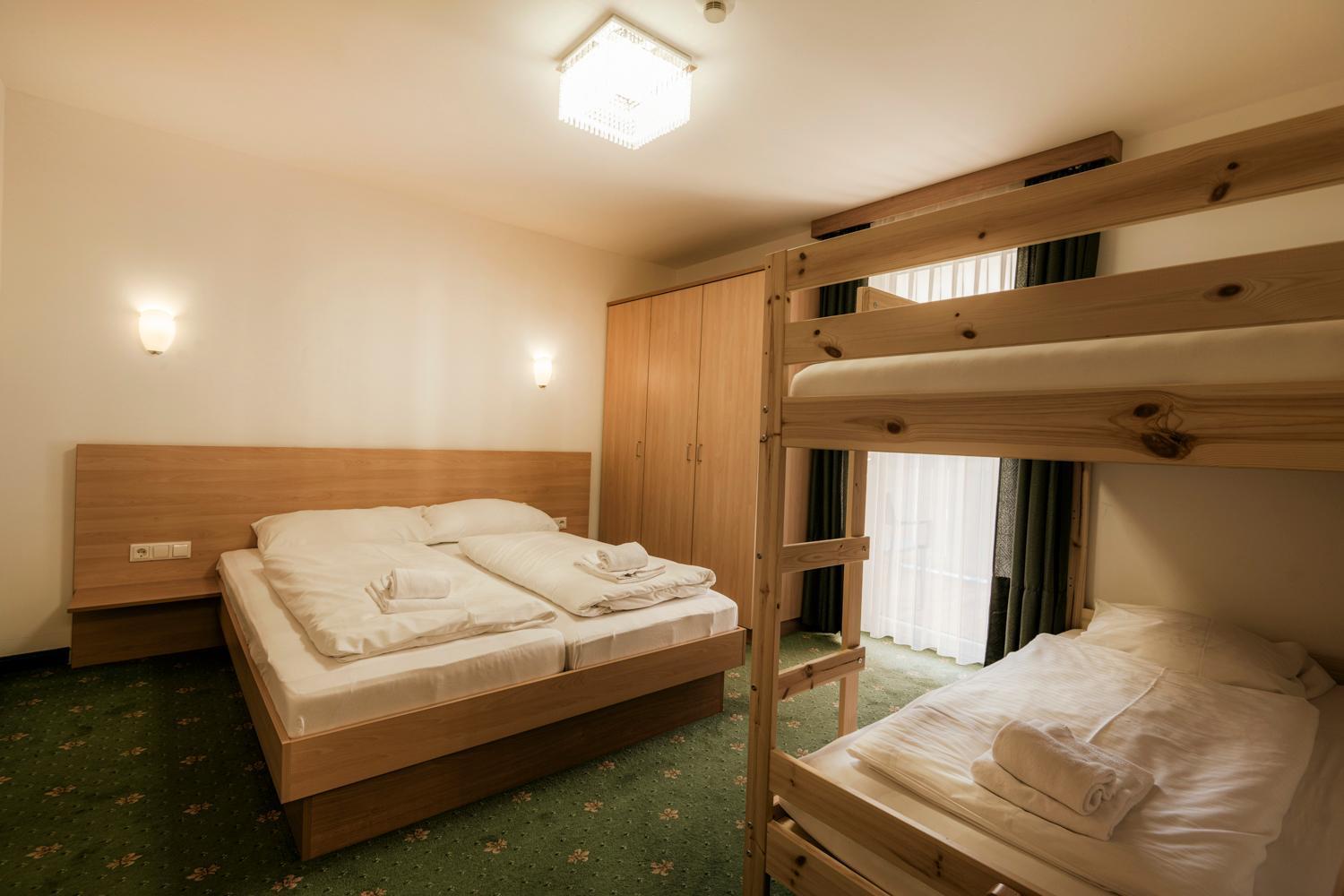 Panorama Spa Lodges Das.Schiller Bad Gastein Buitenkant foto