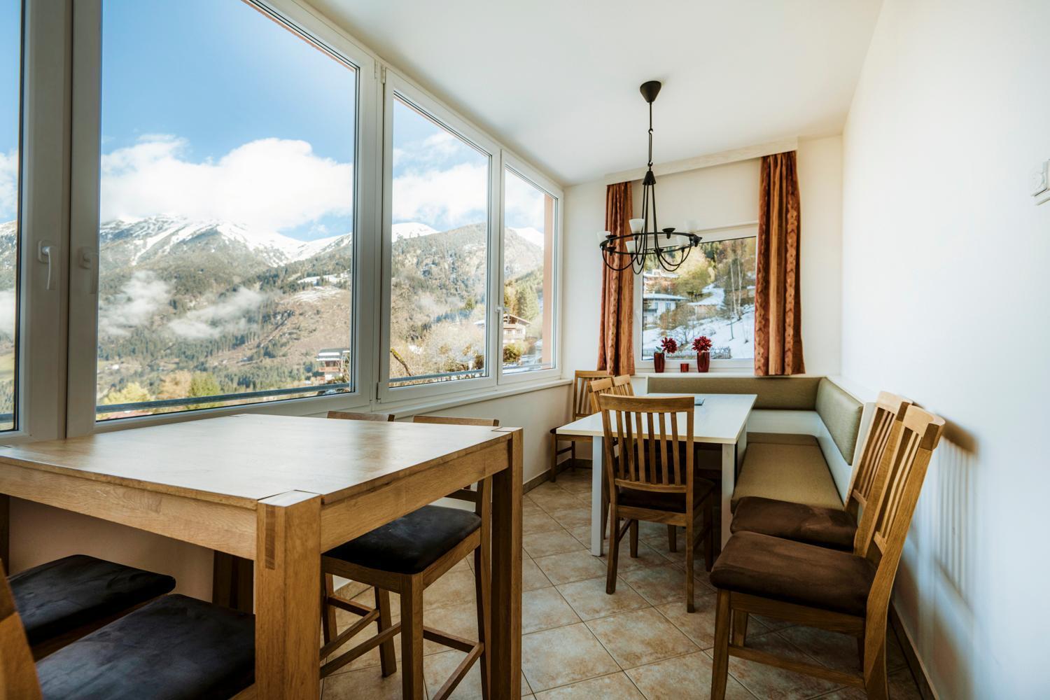 Panorama Spa Lodges Das.Schiller Bad Gastein Buitenkant foto